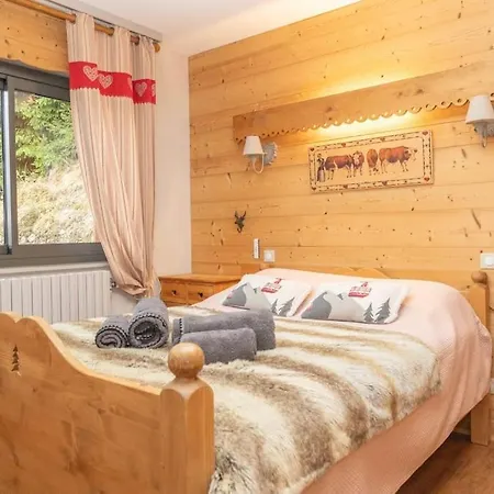 Des 3 Vallees, Spacious And Comfortable 12p בקתה
